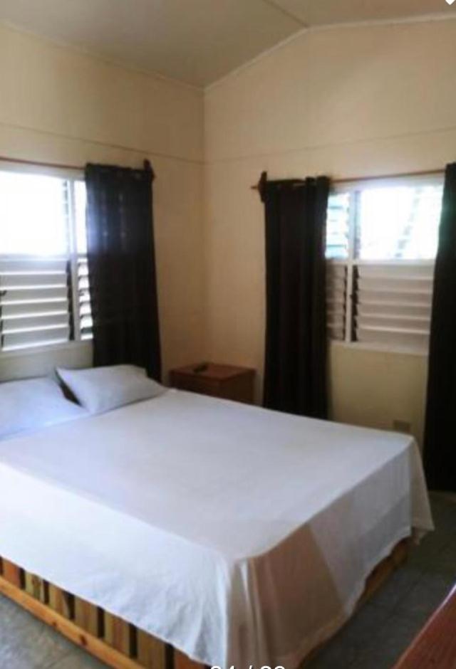Andre'S Guest House Negril Bilik gambar